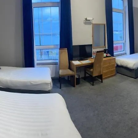 ホテル Commodore コーヴ