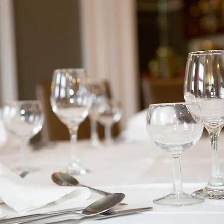 Commodore فندق كوب