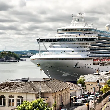 ホテル Commodore 2*