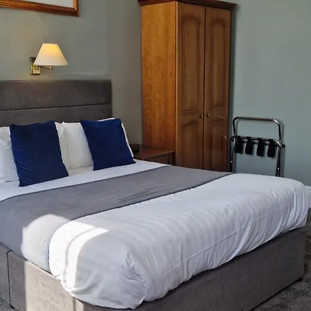 Commodore ホテル 2*