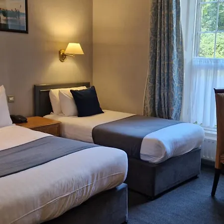 Commodore فندق كوب