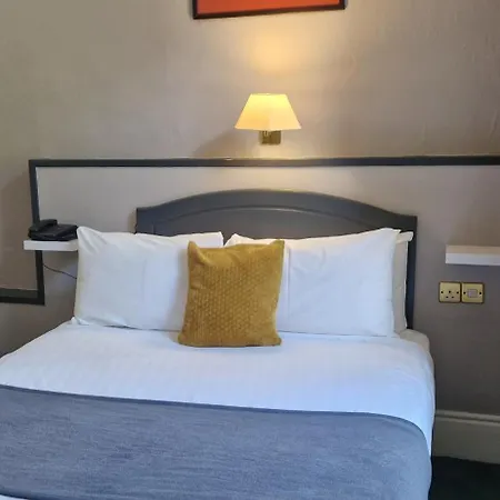 فندق Commodore كوب