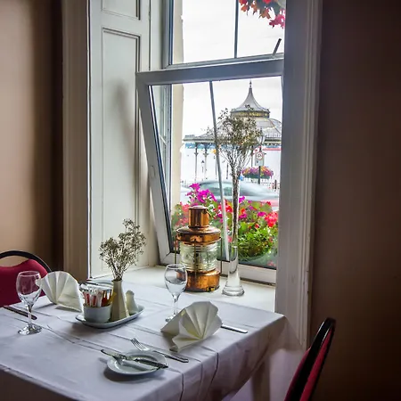 Commodore Szálloda 2*