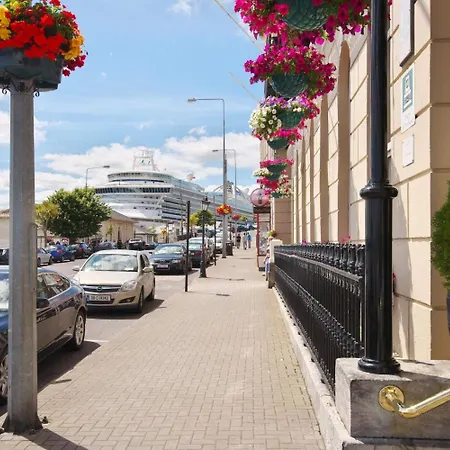 ホテル Commodore 2*