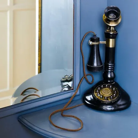 Commodore فندق كوب