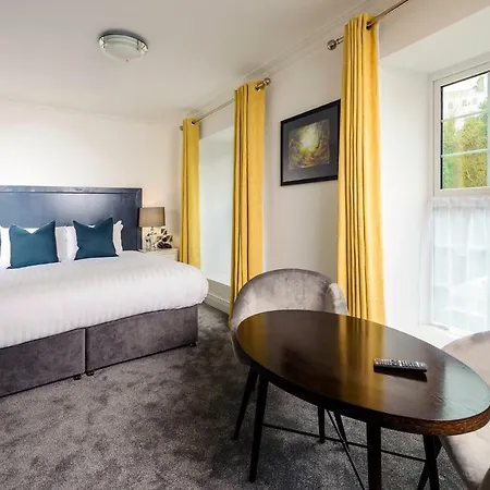 ホテル Commodore コーヴ