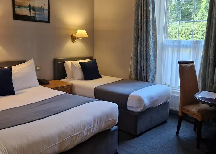 Commodore Hotel Cobh