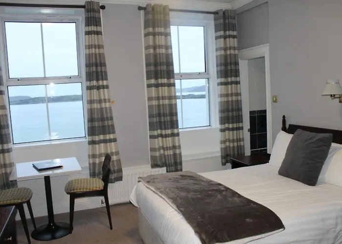 Hotel Commodore 2*
